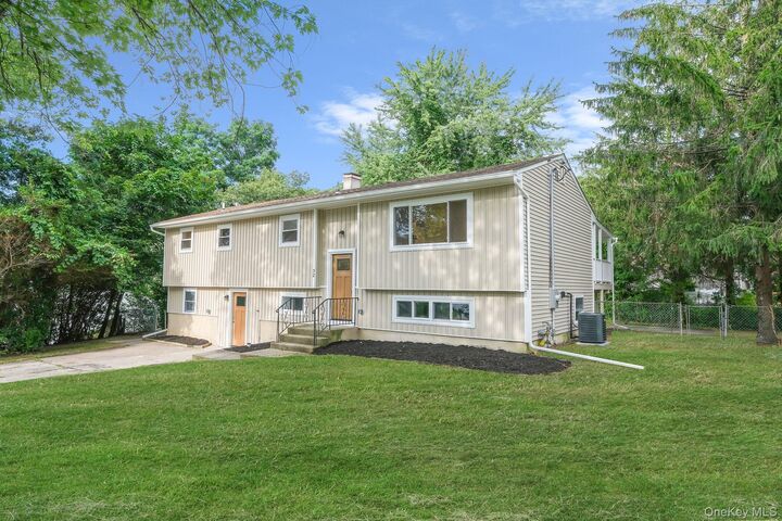 Property Photo:  72 Radburn Drive  NY 11738 