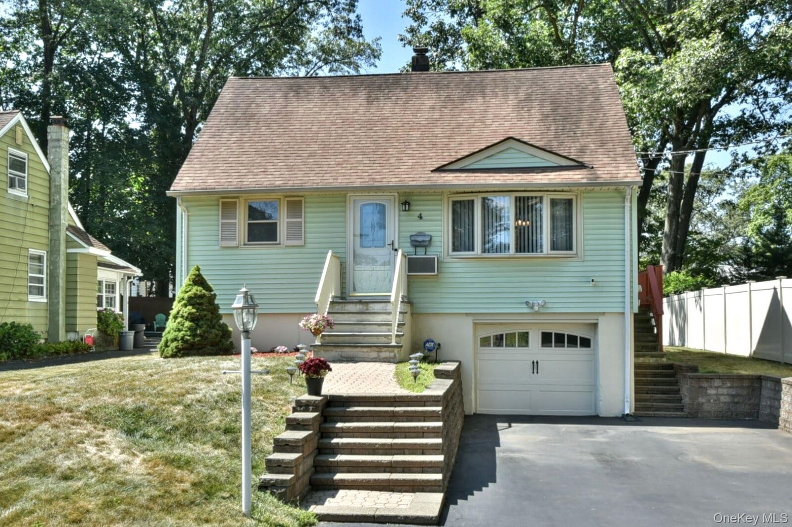 Property Photo:  4 Terrace Avenue  NY 10901 