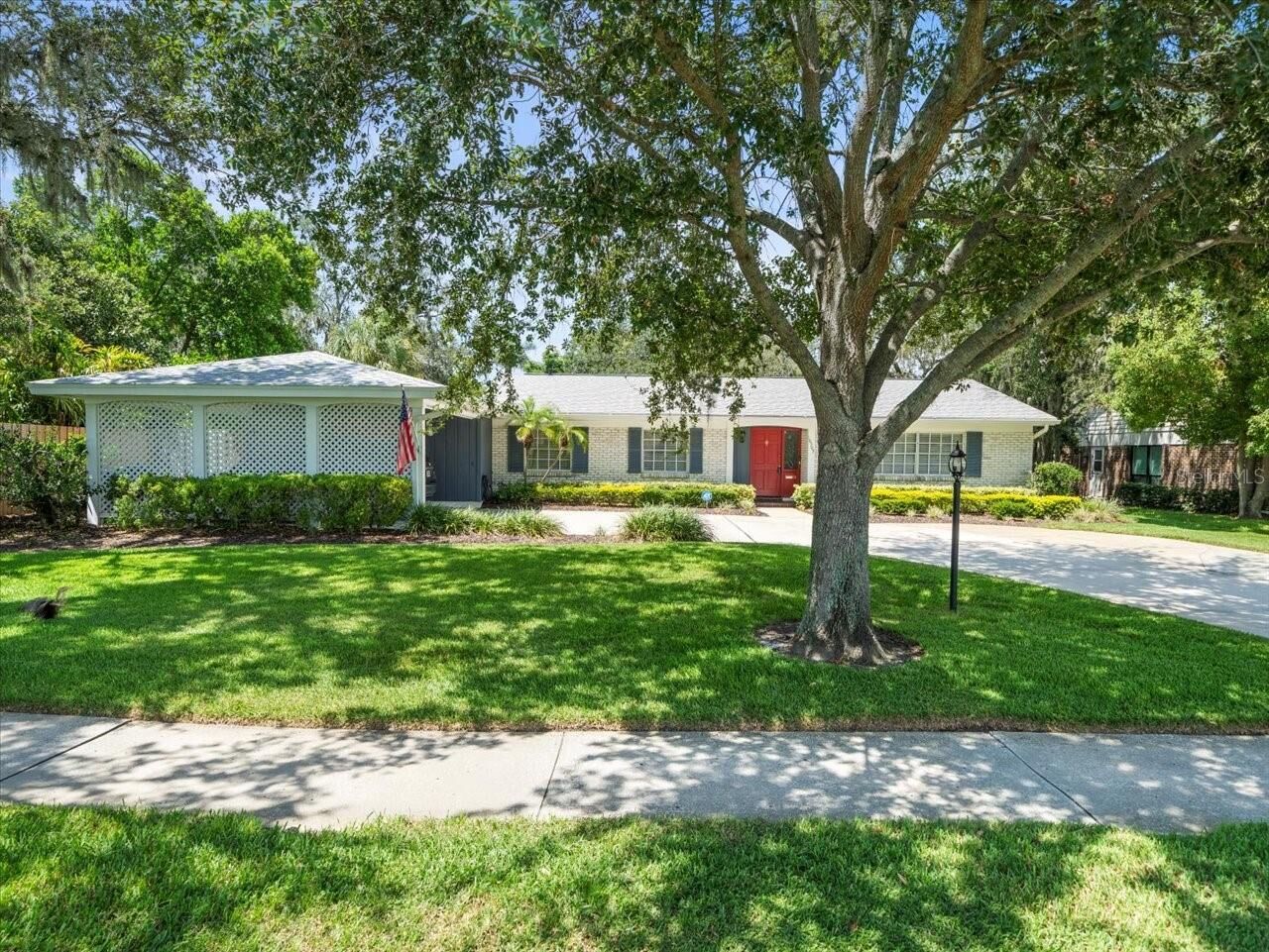 Property Photo: 10305 Orange Grove Drive FL 33618
