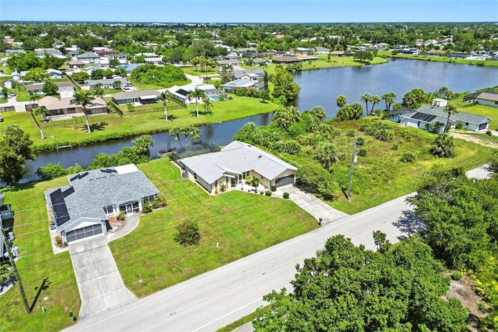 Property Photo:  3305 Beacon Drive  FL 33980 