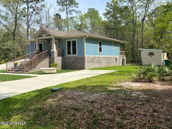 Property Photo:  1020 Margaret Street  MS 39564 