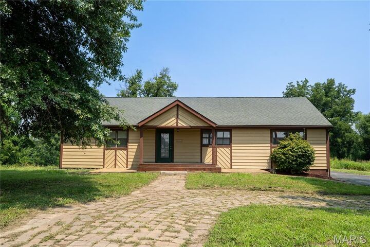 5171 Old Alton Edwardsville Road  Edwardsville IL 62025 photo