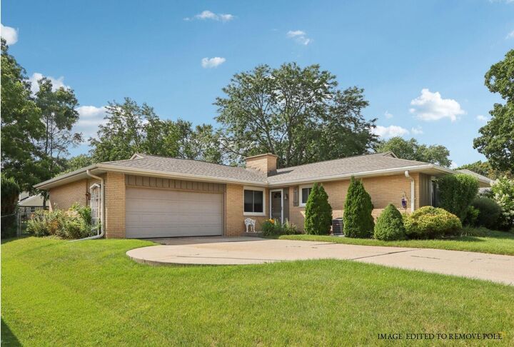 3313 S 123rd St  West Allis WI 53227 photo