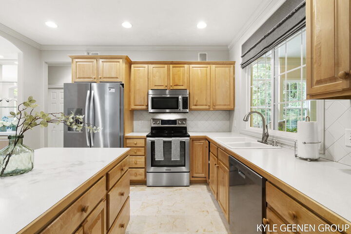 Property Photo:  2918 Foxboro Lane  MI 49424 