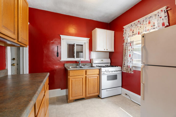 Property Photo: 1125 Walker Street MI 49202