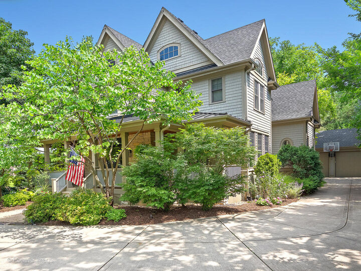 Property Photo:  117 N Monroe Street  IL 60521 