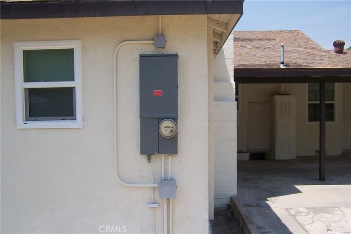 Property Photo: 3059 N Crescent Avenue CA 92405