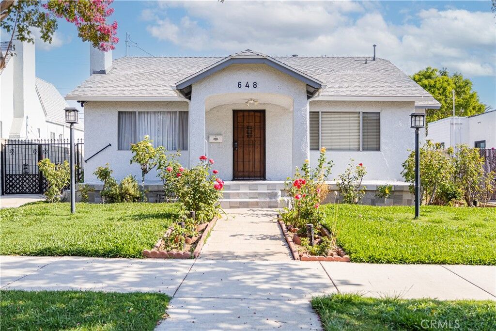 Property Photo:  648 Pioneer Drive  CA 91203 