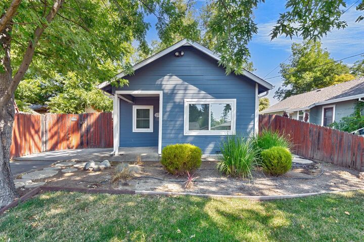 5325 9th Avenue  Sacramento CA 95820 photo