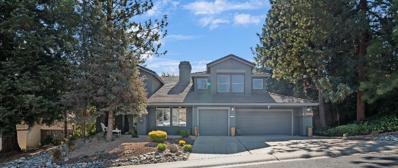 Property Photo:  112 Clemsford  CA 95630 