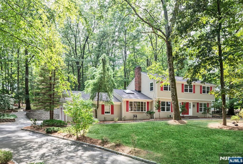 Property Photo:  26 Murray Avenue  NJ 07430 
