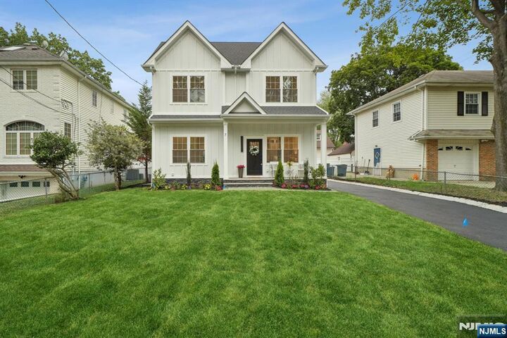 7 Franklin Avenue  Livingston NJ 07039 photo