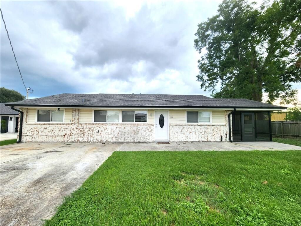 Property Photo:  104 Yorke Street  LA 70037 