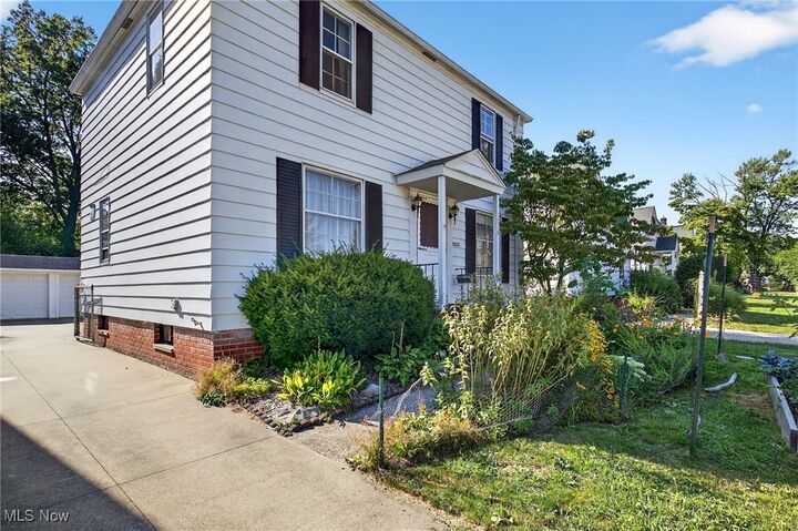 Property Photo:  1078 Winston Road  OH 44121 