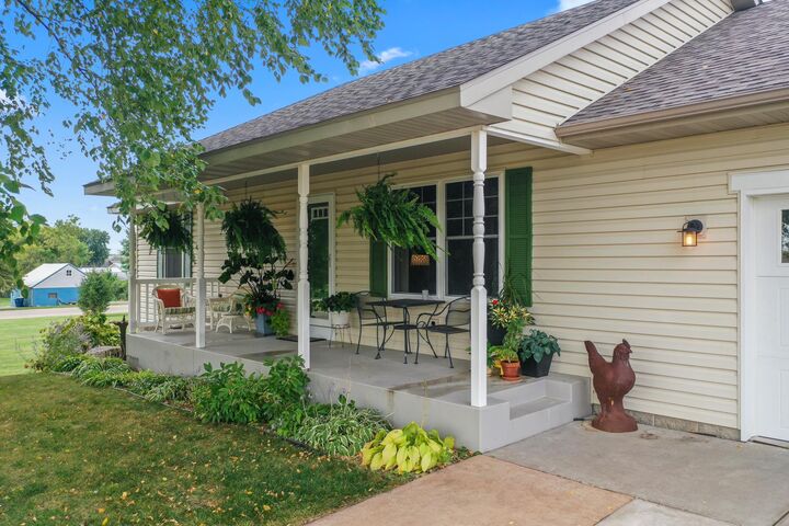 Property Photo:  37379 2nd Avenue  MN 55018 