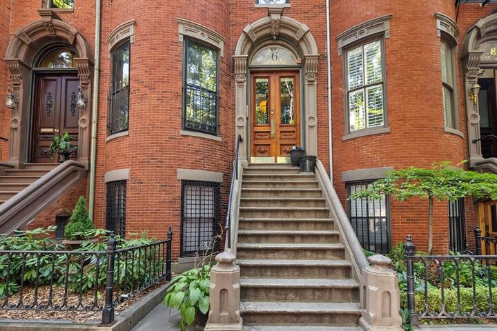 Property Photo:  6 Wellington St 1  MA 02118 