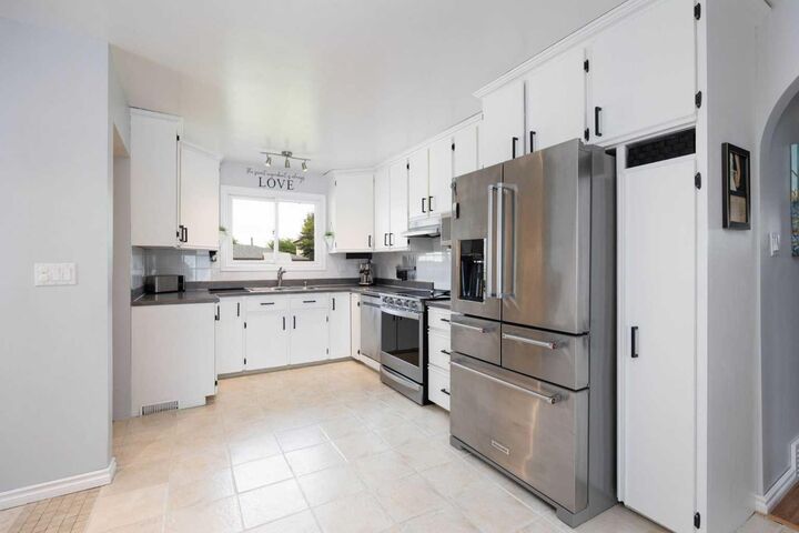 Property Photo:  129 Wapiti Crescent  AB T9H 4M9 