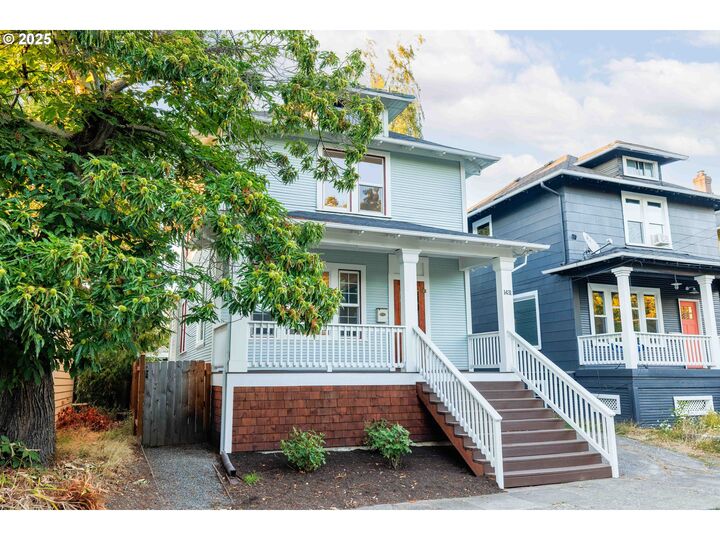 Property Photo:  1431 SE Pershing St  OR 97202 