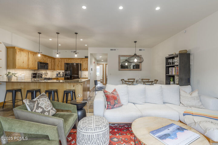 Property Photo:  1646 Fox Hollow Lane G5  UT 84098 