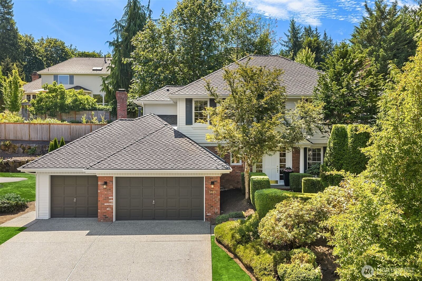 Property Photo:  5447  176th Place SE  WA 98006 