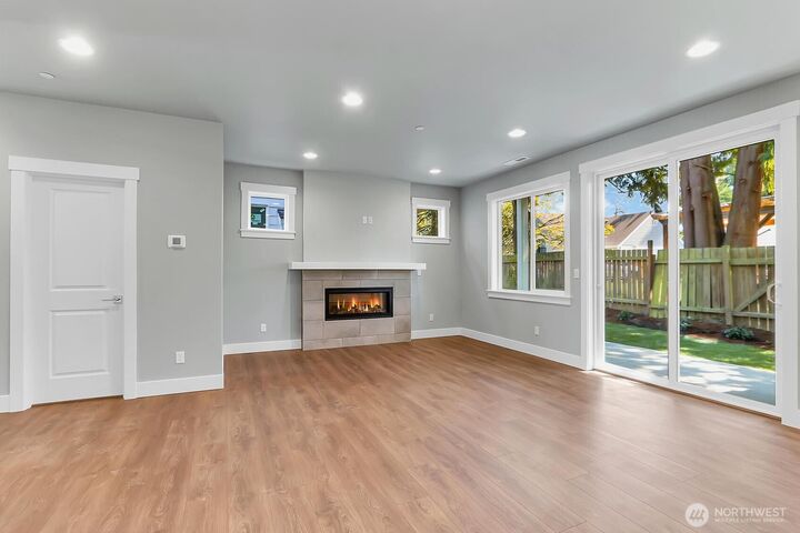Property Photo: 14130 15th Avenue W WA 98087