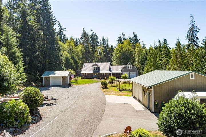 Property Photo:  1530  Deer Ridge  WA 98277 