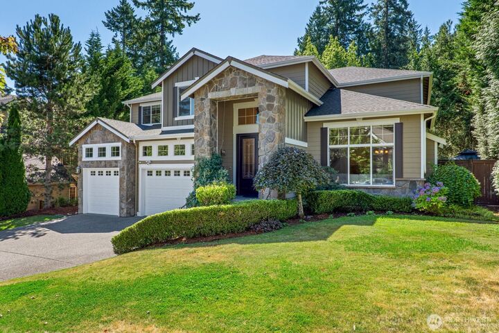 Property Photo:  16633 NE 40th Court  WA 98052 