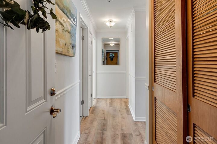 Property Photo:  500 W Olympic Place 301  WA 98119 