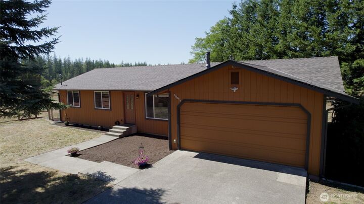 Property Photo:  30511  335th Avenue SE  WA 98051 