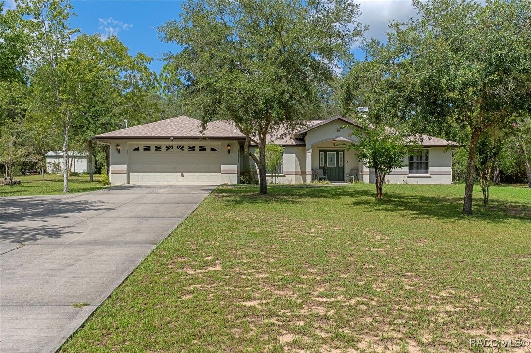 Property Photo: 655 N Heathrow Drive FL 34461