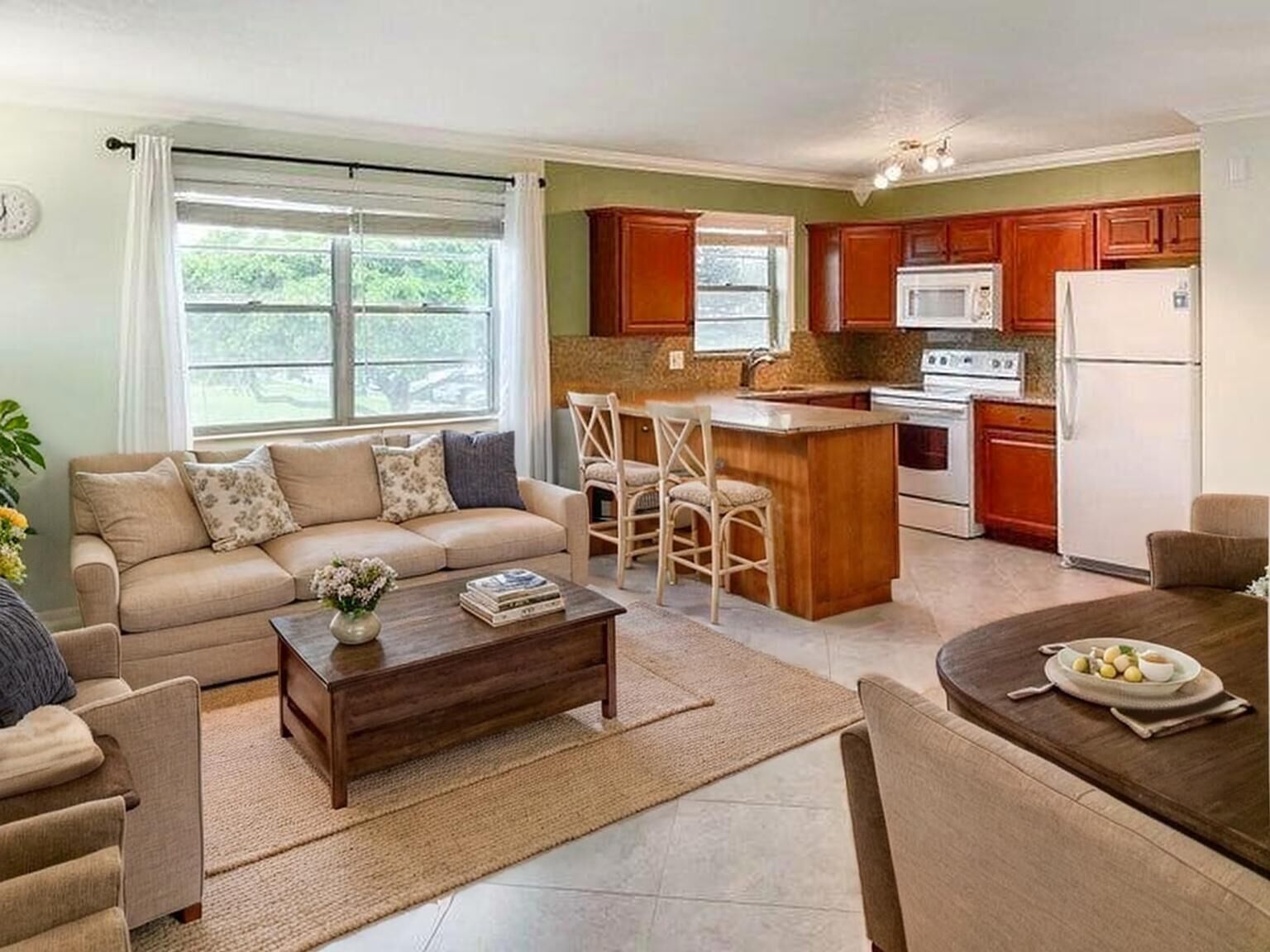 Property Photo: 144 Canterbury F FL 33417