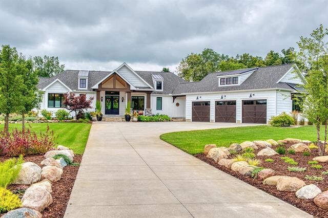 Property Photo: 1015 Lakeside Drive MI 48867
