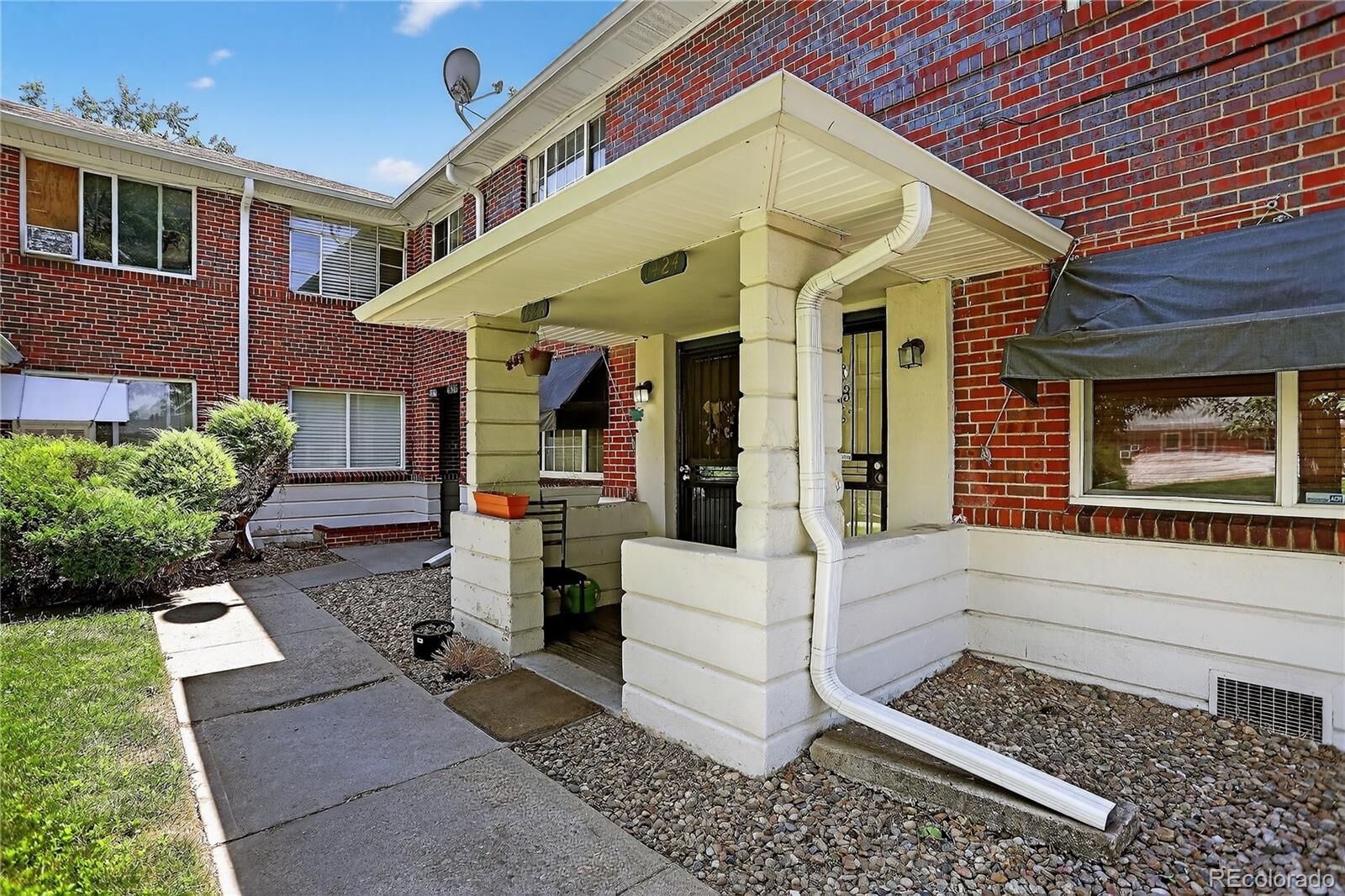 Property Photo:  1424 Galena Street  CO 80010 