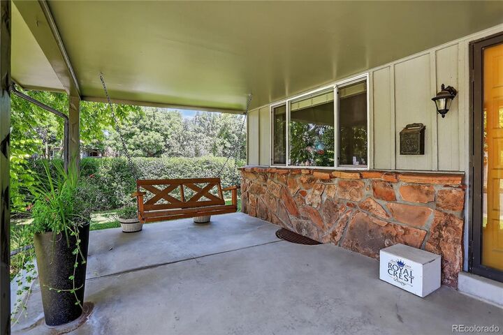 Property Photo:  2842 S Vincennes Way  CO 80231 
