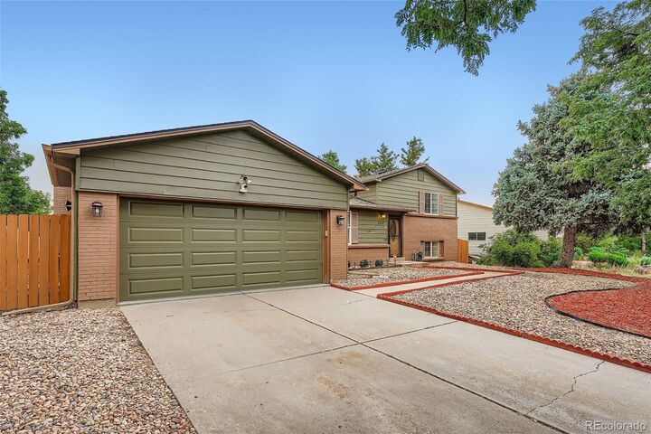 3257 S Olathe Way  Aurora CO 80013 photo