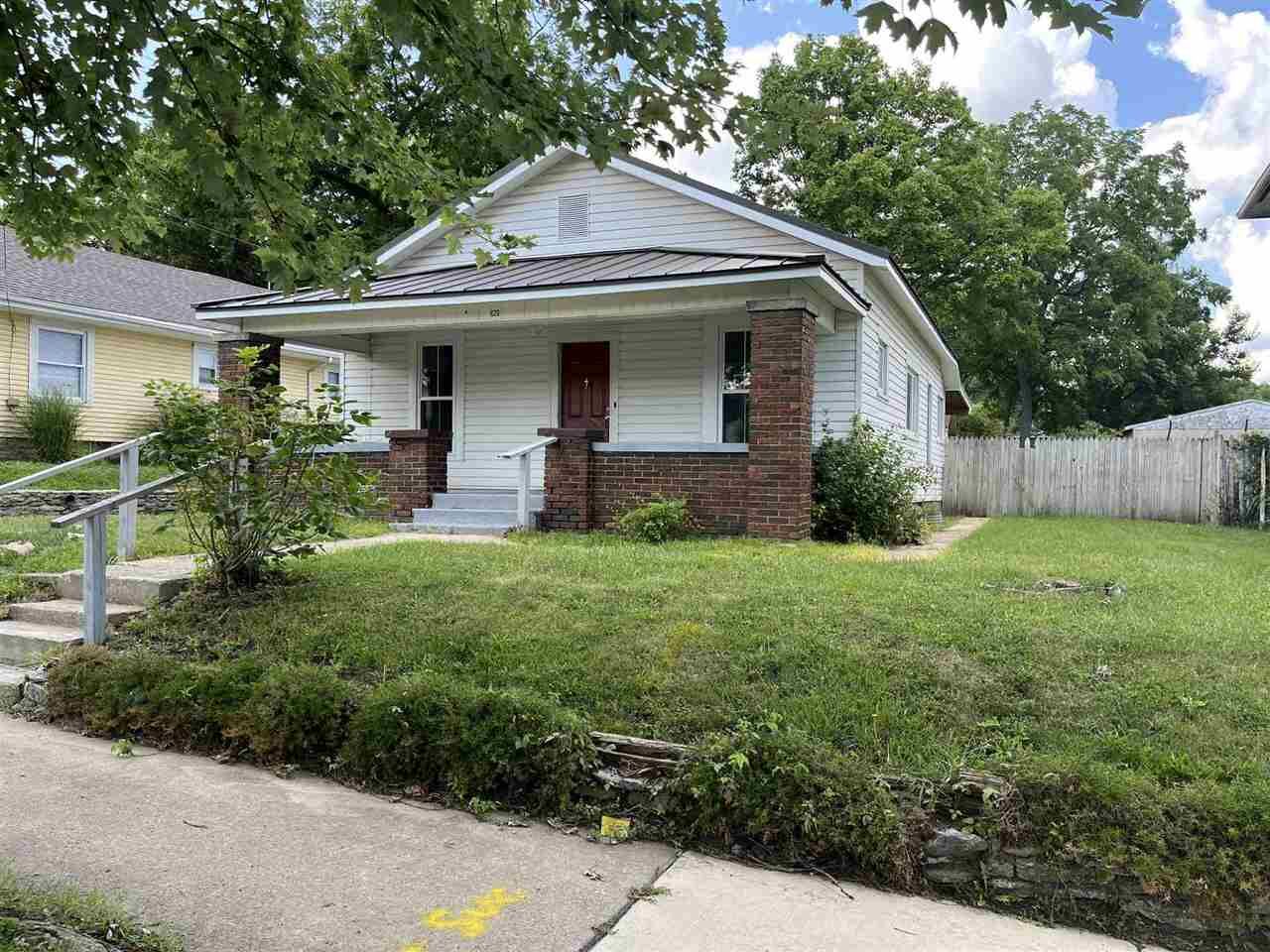 Property Photo: 620 Richmond Ave IN 47374