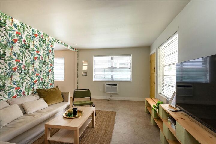 Property Photo:  320 NE 55th Ter 320  FL 33137 