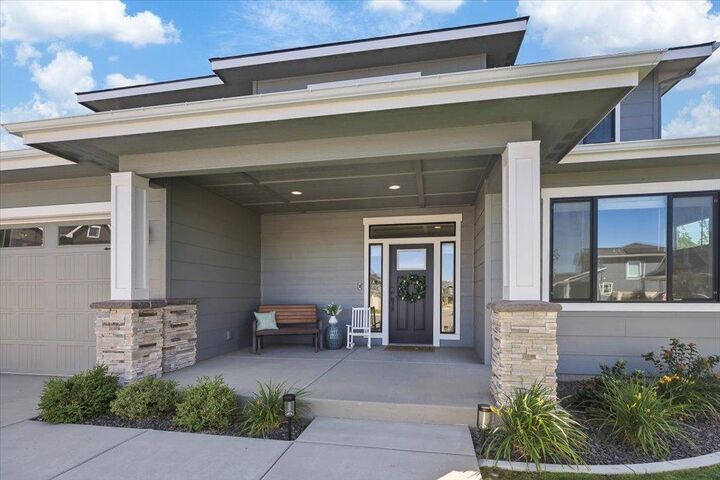 Property Photo:  1743 N Malad Ct  WA 99019 