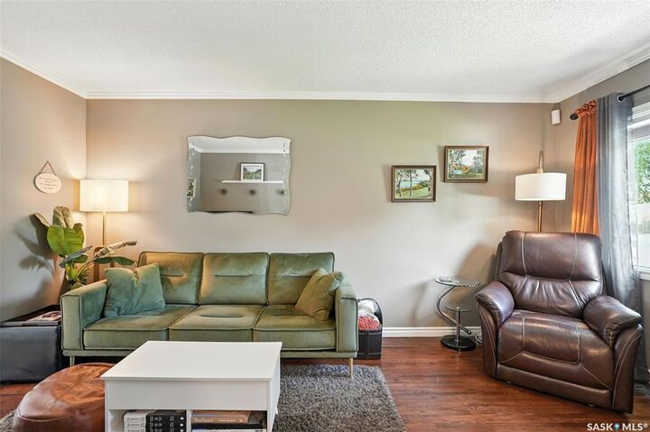 Property Photo:  2419 McPherson Avenue  SK S7J 0T1 