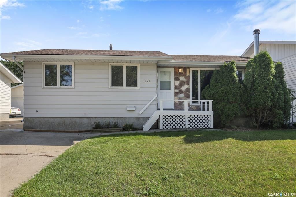 Property Photo: 158 Trifunov Crescent SK S4R 7C9