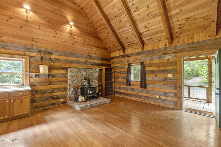 Property Photo:  635 Ricker Road  TN 37743 