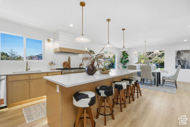 Property Photo: 3662 E Oakview Dr UT 84124