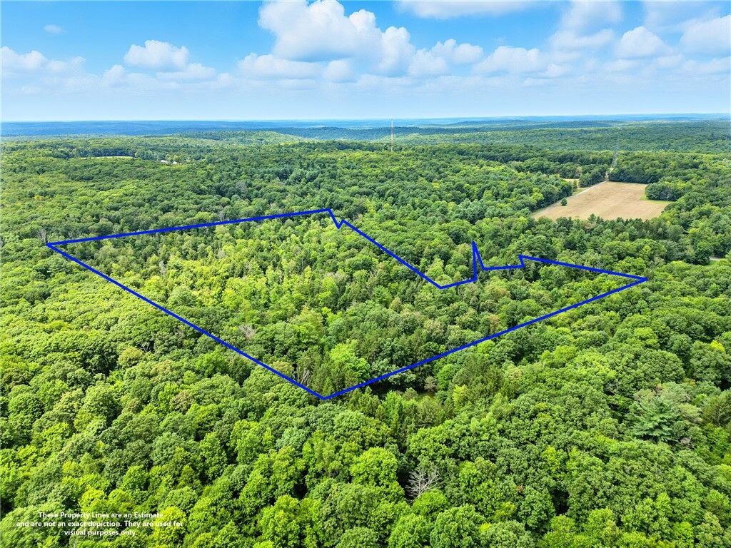 Property Photo: 172 Eagle Nest Lane PA 16239