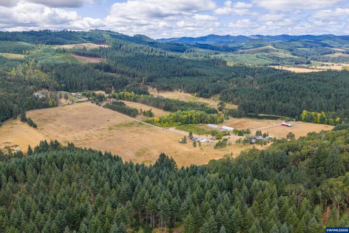 Property Photo:  25849 Cherry Creek Rd  OR 97456 