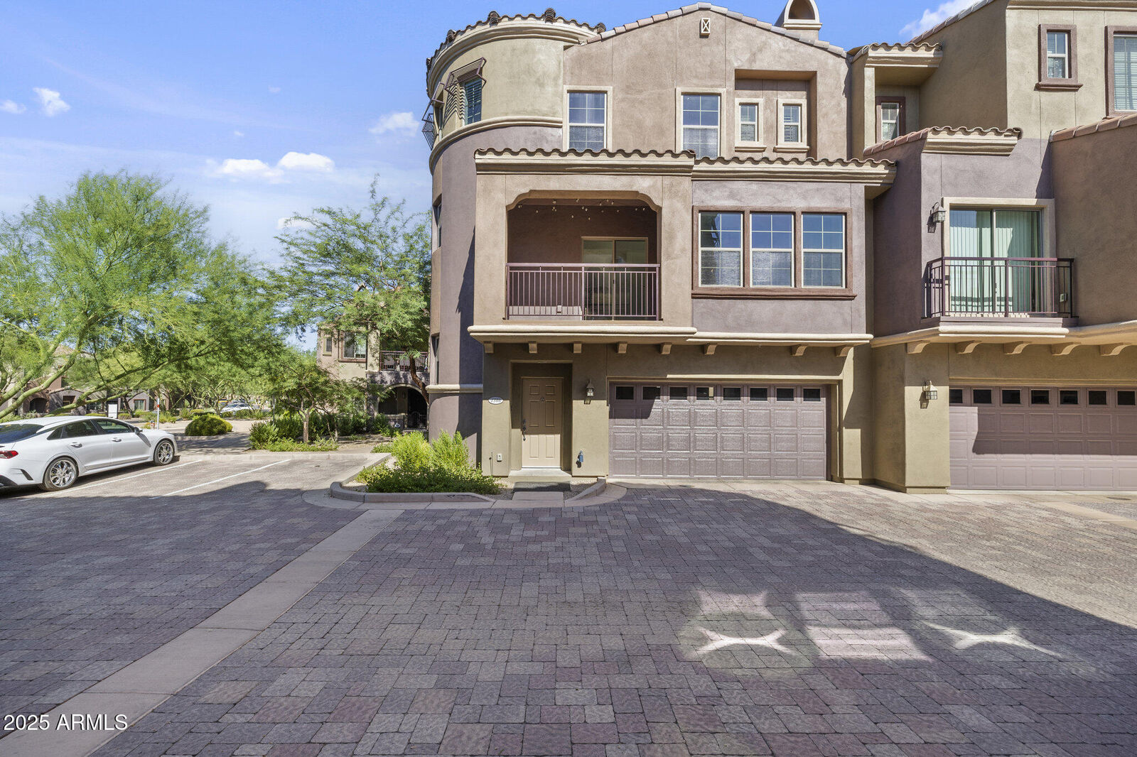 Property Photo:  3935 E Rough Rider Road 1308  AZ 85050