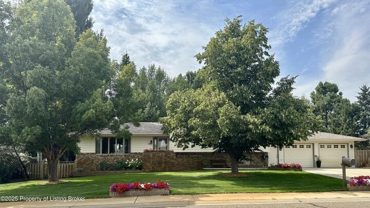 1871 10th Avenue W  Dickinson ND 58601 photo