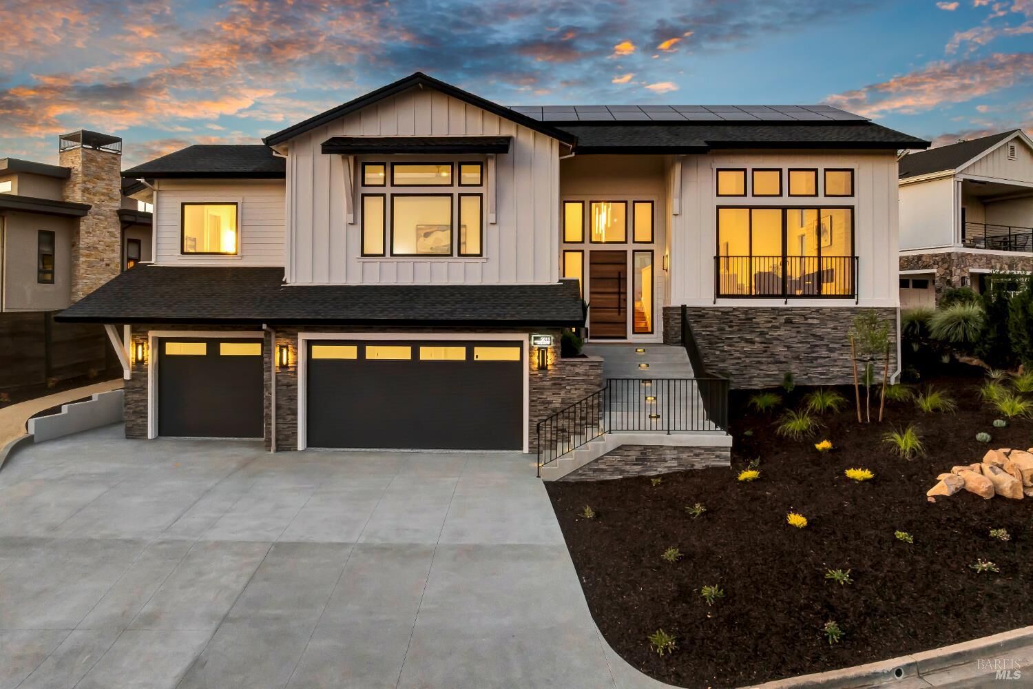 Property Photo:  2011 Long Leaf Court  CA 95403 