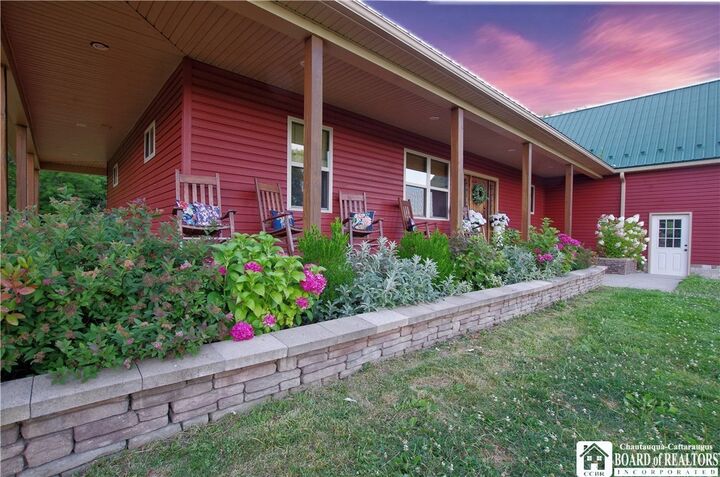 Property Photo:  9717 Dye Road  NY 14062 