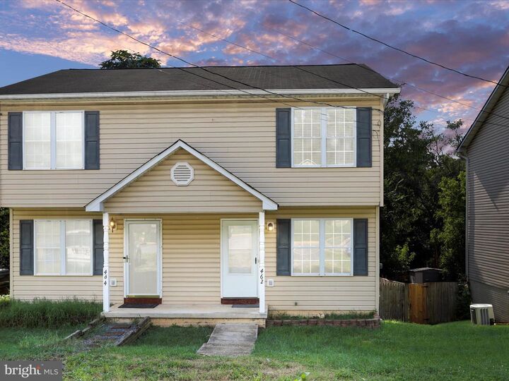 Property Photo:  462 Cherrydale Avenue  VA 22630 