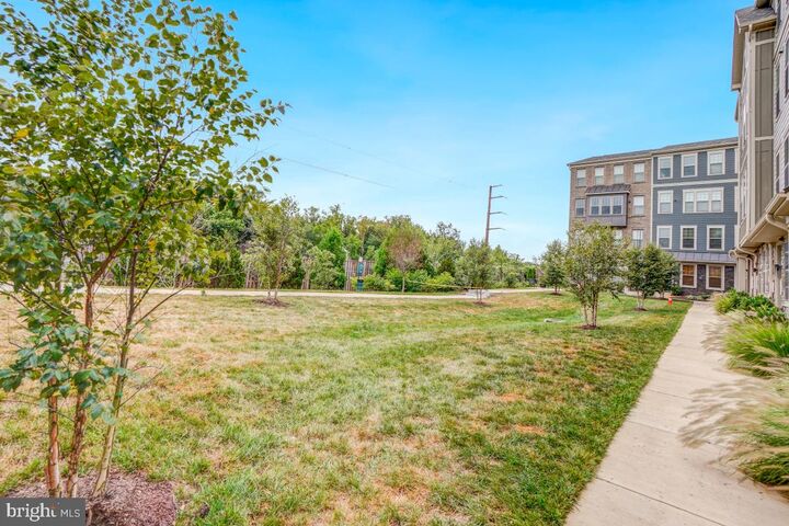 Property Photo: 408 Pullman Place B VA 20111